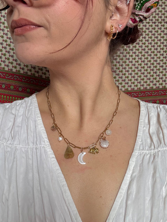 Charm Necklace White